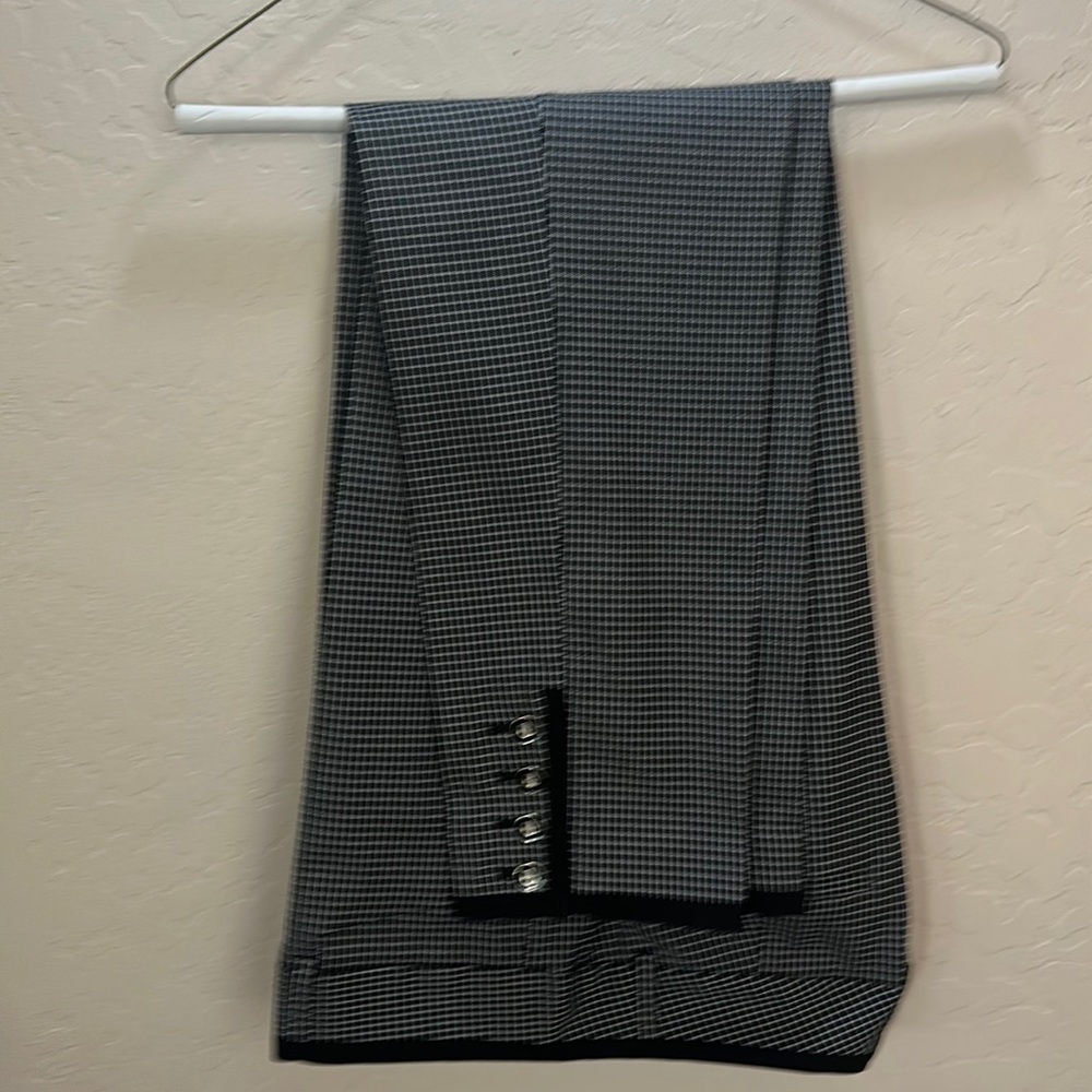 The Limited black & white slim exact stretch pants 10